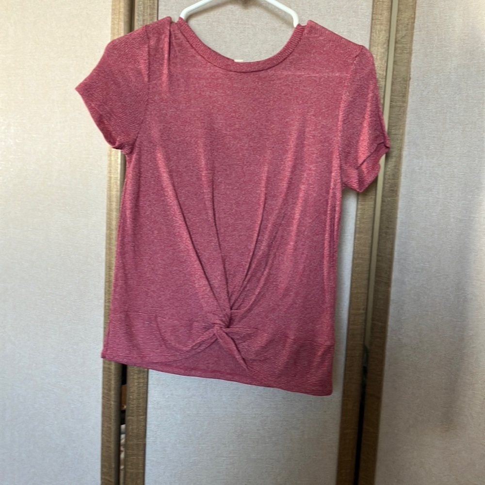 FINAL MARKDOWN Pink Republic Pink knotted Front Short Sleeve Tee small